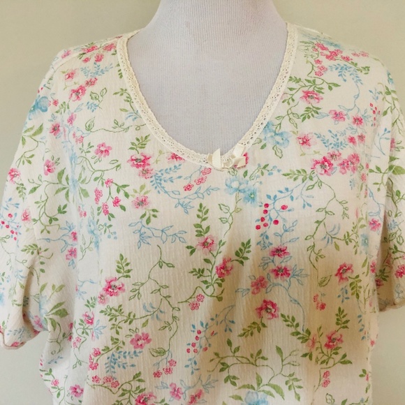 Nightgown Yellow Floral Large Short Sleeves Pullover SECRET TREASURES - Picture 3 of 7